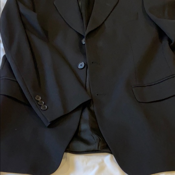 Men’s black suit - Picture 4 of 7